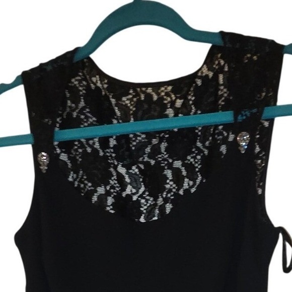 Sassy Black Lace Yoke Sleeveless A-Line Cocktail Dress Size 8 NWT M01105809 - Picture 2 of 5